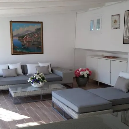 Bouganville Poltu Quatu Apartmán Arzachena