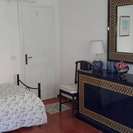 Bouganville Poltu Quatu Apartmán *