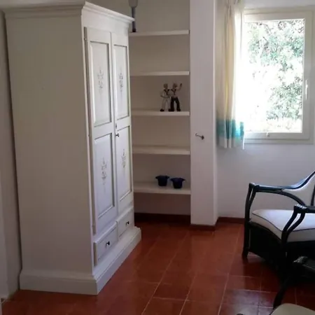 Bouganville Poltu Quatu Apartmán *